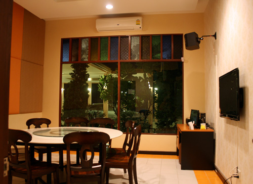 VIP Room 4